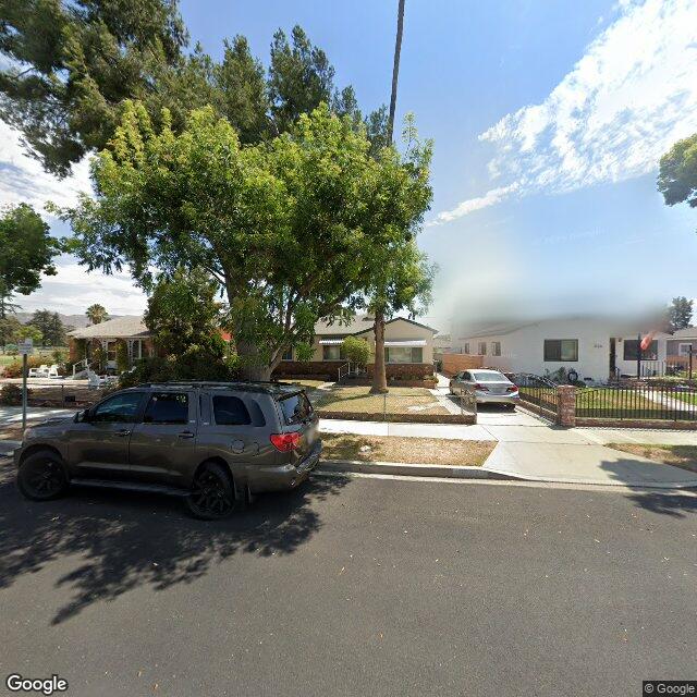 photo of 2140 N ROSE ST BURBANK CA 91505