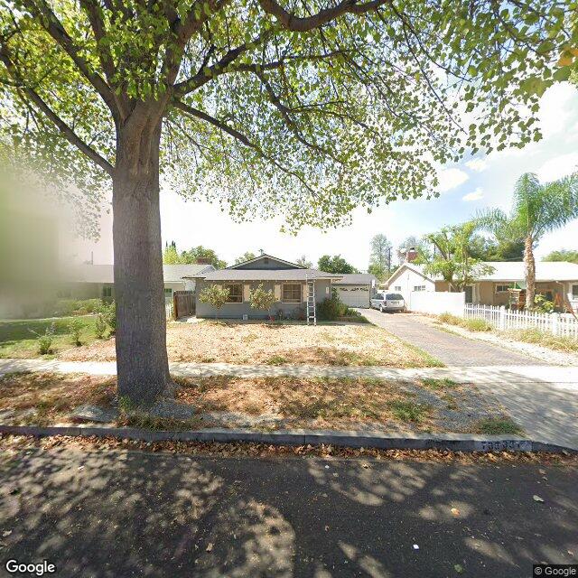 photo of 7851 MOORCROFT AVE LOS ANGELES CA 91304