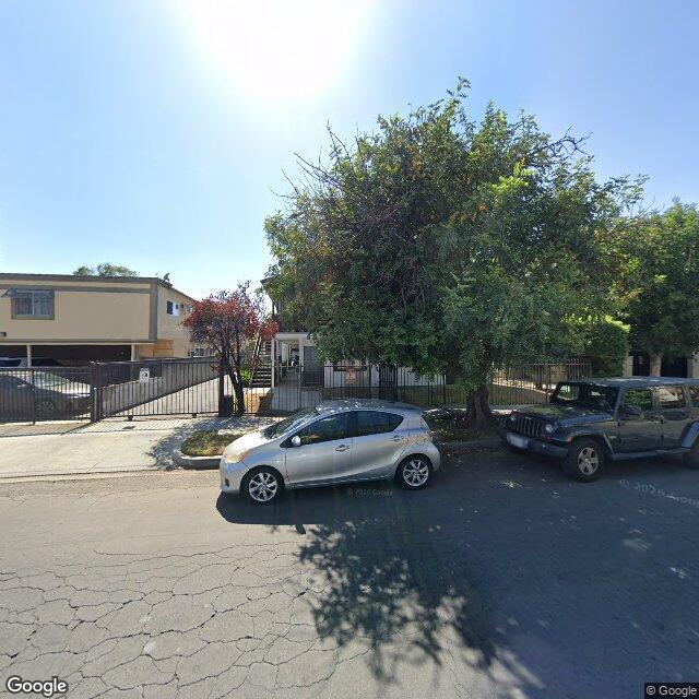 photo of 5261 SATSUMA AVE LOS ANGELES CA 91601