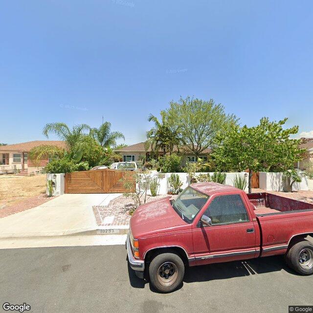 photo of 10733 LULL ST LOS ANGELES CA 91352