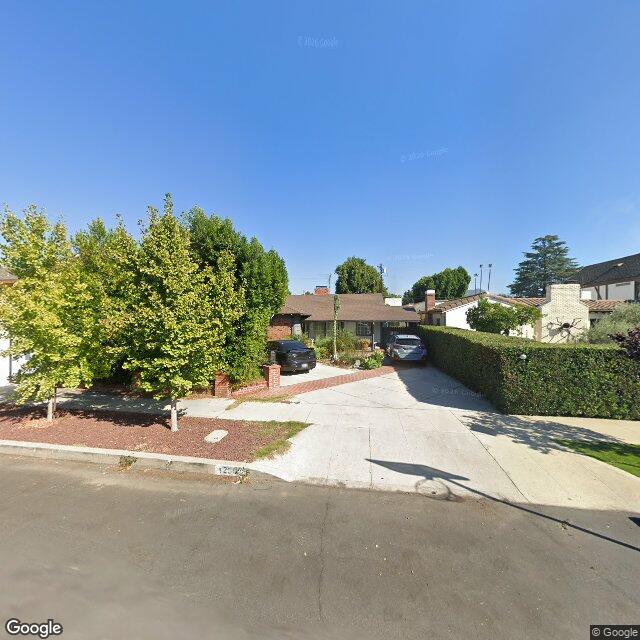 photo of 4250 RIVERTON AVE LOS ANGELES CA 91602