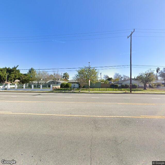 photo of 8200 FALLBROOK AVE LOS ANGELES CA 91304