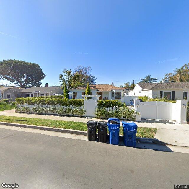 photo of 4607 WILLOWCREST AVE LOS ANGELES CA 91602