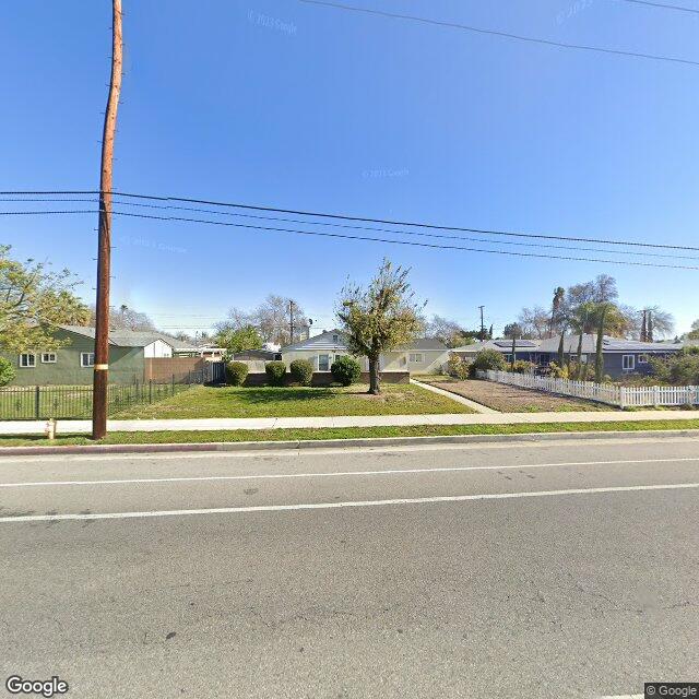 photo of 8138 FALLBROOK AVE LOS ANGELES CA 91304