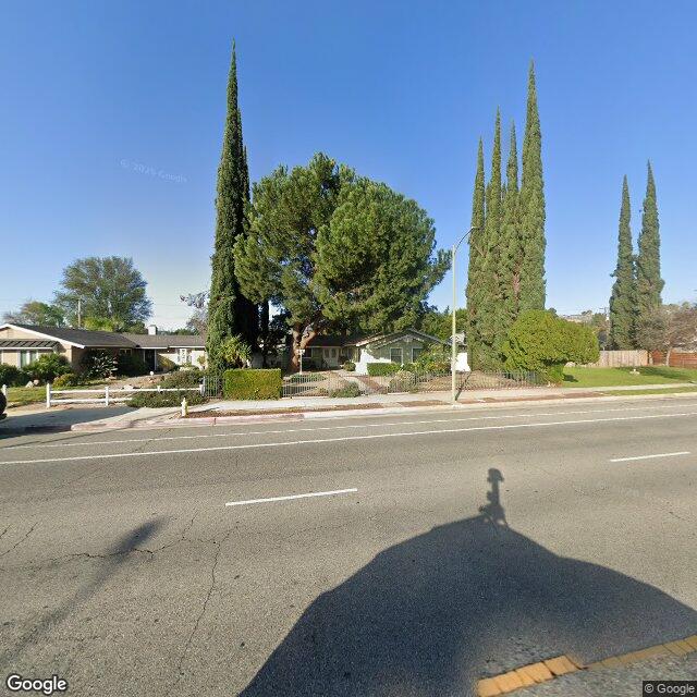 photo of 8203 FALLBROOK AVE LOS ANGELES CA 91304