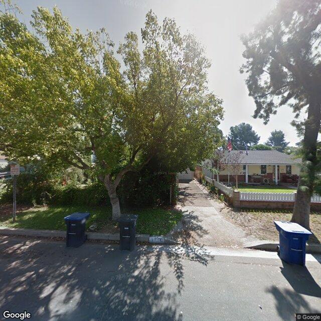 photo of 2118 N EVERGREEN ST BURBANK CA 91505