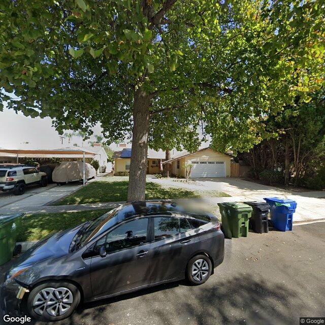photo of 7838 MOORCROFT AVE LOS ANGELES CA 91304