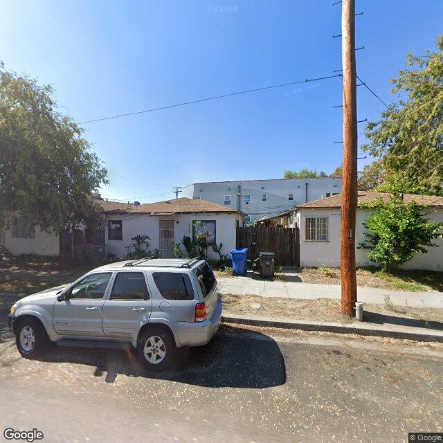 photo of 10738 CAMARILLO ST LOS ANGELES CA 91602