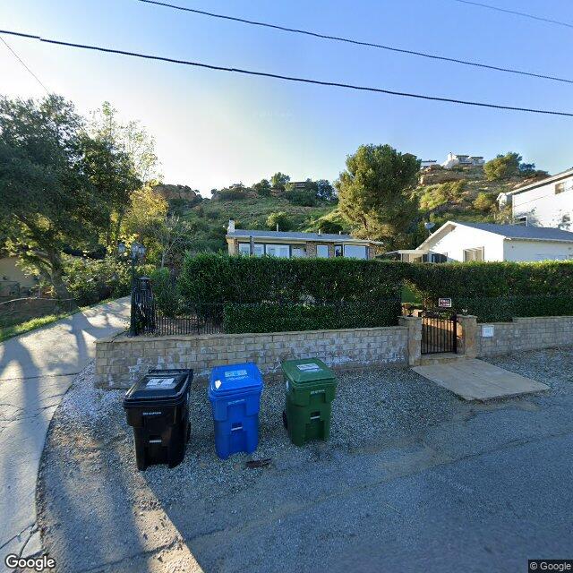 photo of 8721 CHATLAKE DR LOS ANGELES CA 91304