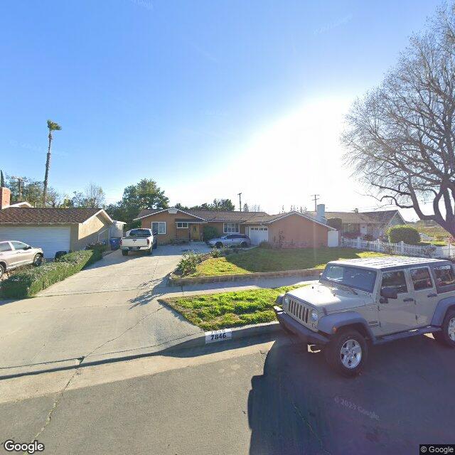 photo of 7846 GLADE AVE LOS ANGELES CA 91304