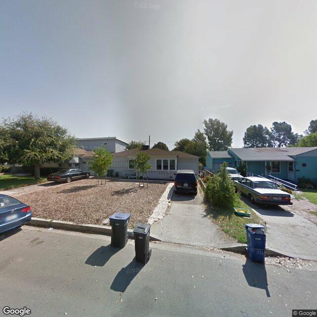 photo of 2126 N EVERGREEN ST BURBANK CA 91505