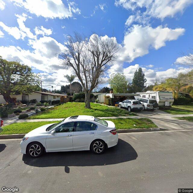 photo of 7951 CAPISTRANO AVE LOS ANGELES CA 91304